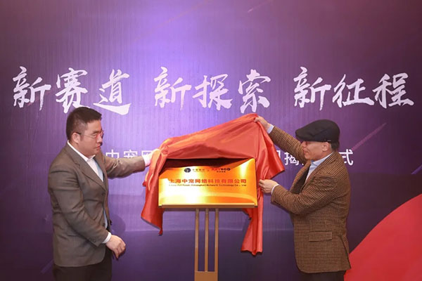 �������ʹ���-׷�󿵽�,����һ������