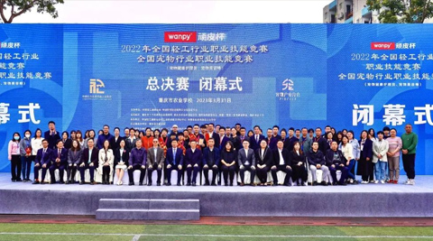 �������ʹ���-׷�󿵽�,����һ������