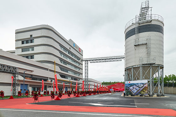 �������ʹ���-׷�󿵽�,����һ������